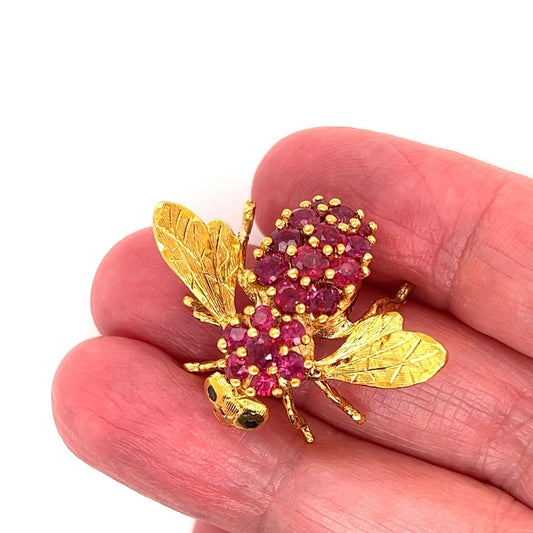 Large Ruby & Sapphire 18k Yellow Gold Bee Pin Brooch