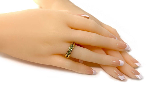 Bvlgari B.zero1 Green Peridot 18k Yellow Gold Eternity Band Ring - Size 5