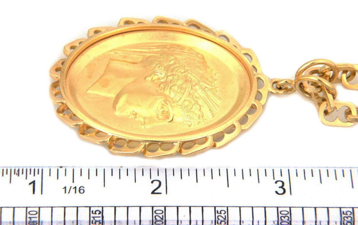 Wachler 18k Yellow Gold Embossed Cameo Oval Pendant Necklace