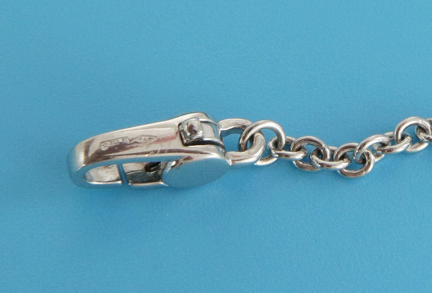 Gucci 18k White Gold Large 6 Horse Bit Motifs Chain Necklace