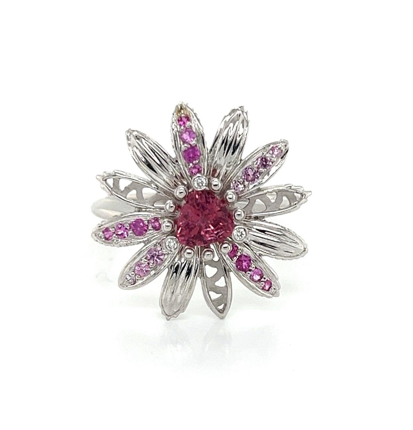 Carrera y Carrera Primavera Tourmaline 18k White Gold Spinner Flower Ring