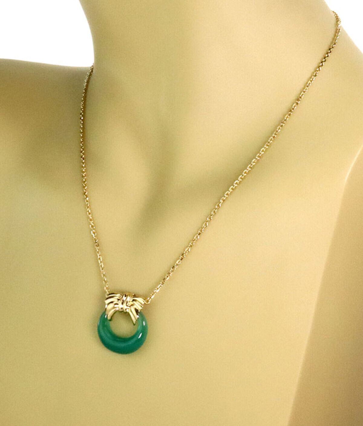 Van Cleef & Arpels Green Onyx 18k Yellow Gold Wreath Pendant Necklace