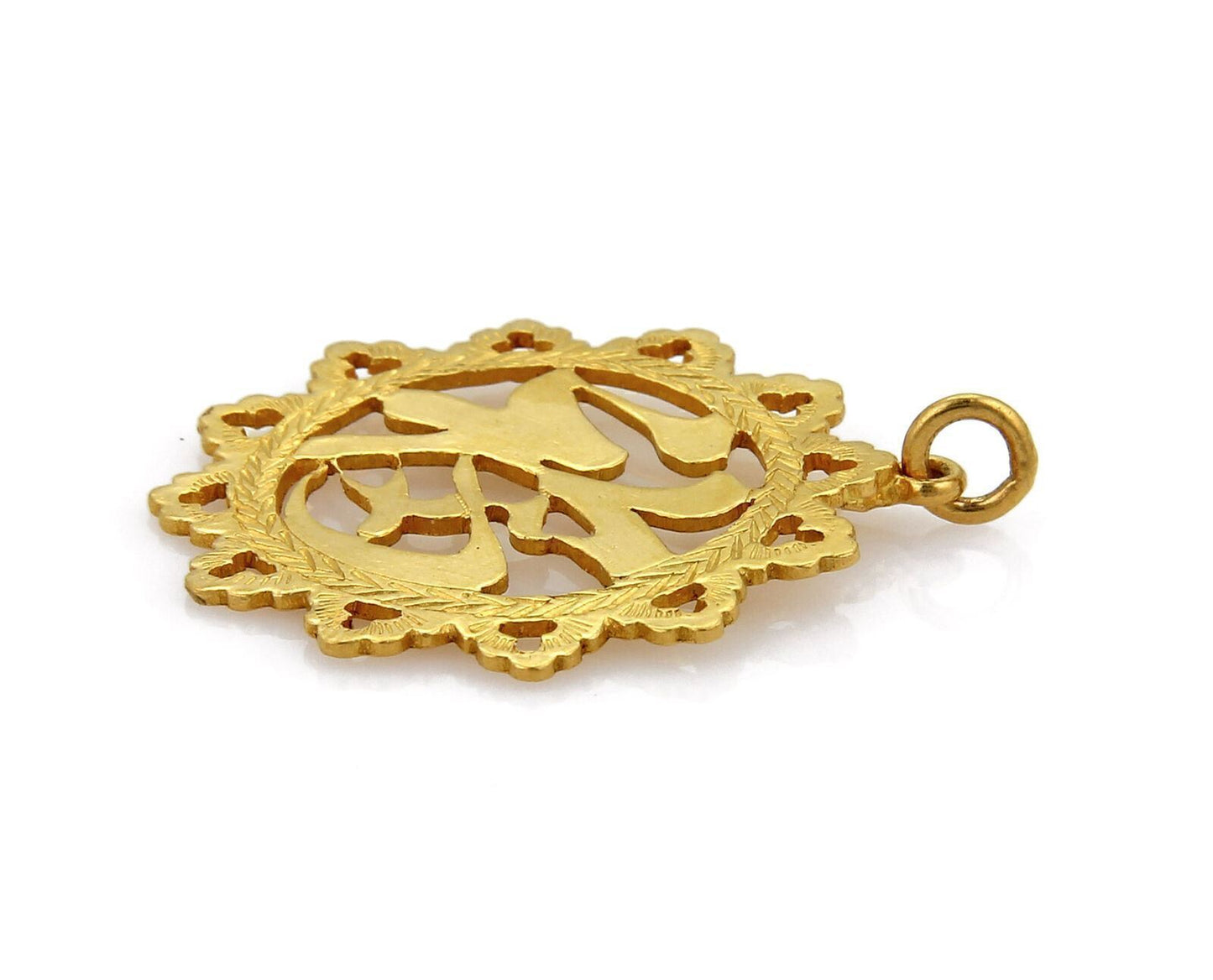 24k Gold Chinese Good Fortune Round Pendant