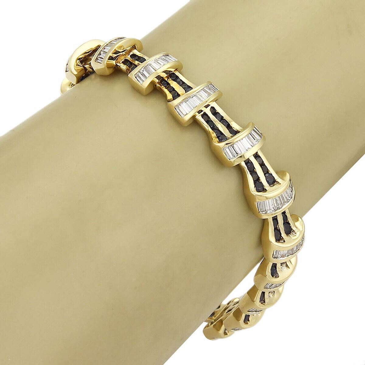 Diamond & Sapphire 18k Yellow Gold Bracelet