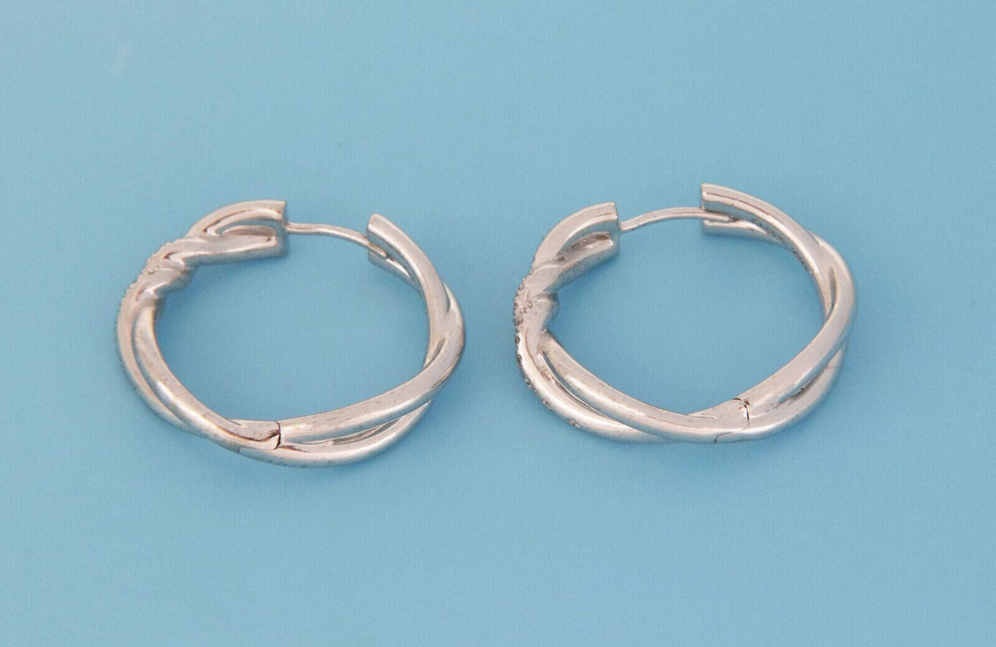 David Yurman Continuance Diamond 18k White Gold Hoop Earrings