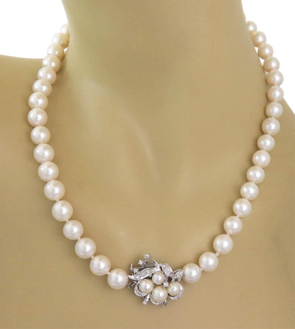 Diamond 14k White Gold Floral Clasp 8.8mm Pearl Necklace