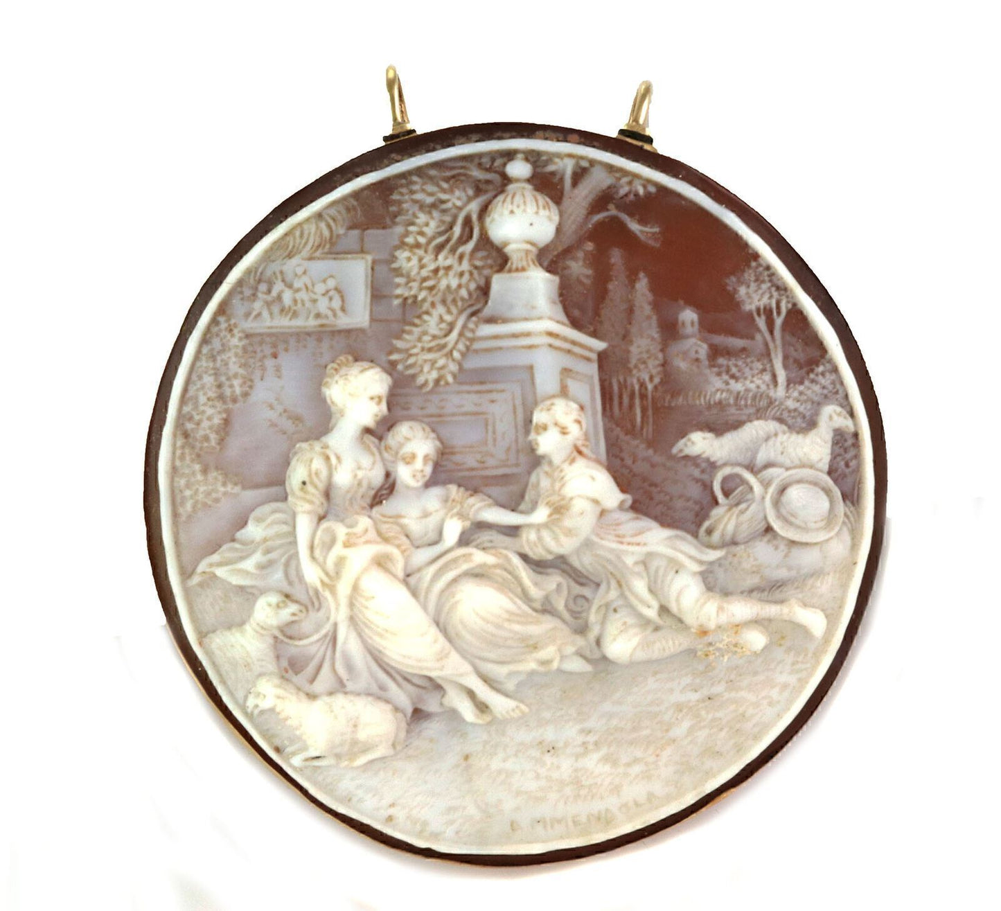 Large Carved Shell 18k Yellow Gold Cameo Pendant