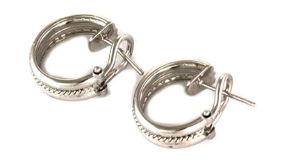 Diamond 18k White Gold Oval Hoop Earrings