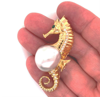 Diamond Emerald Pearl Seahorse 18k Yellow Gold Brooch Pendant Necklace