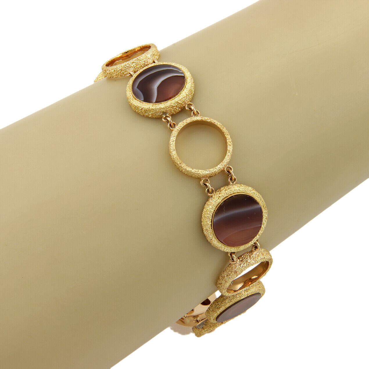 Agate Circles 18k Yellow Gold Link Bracelet