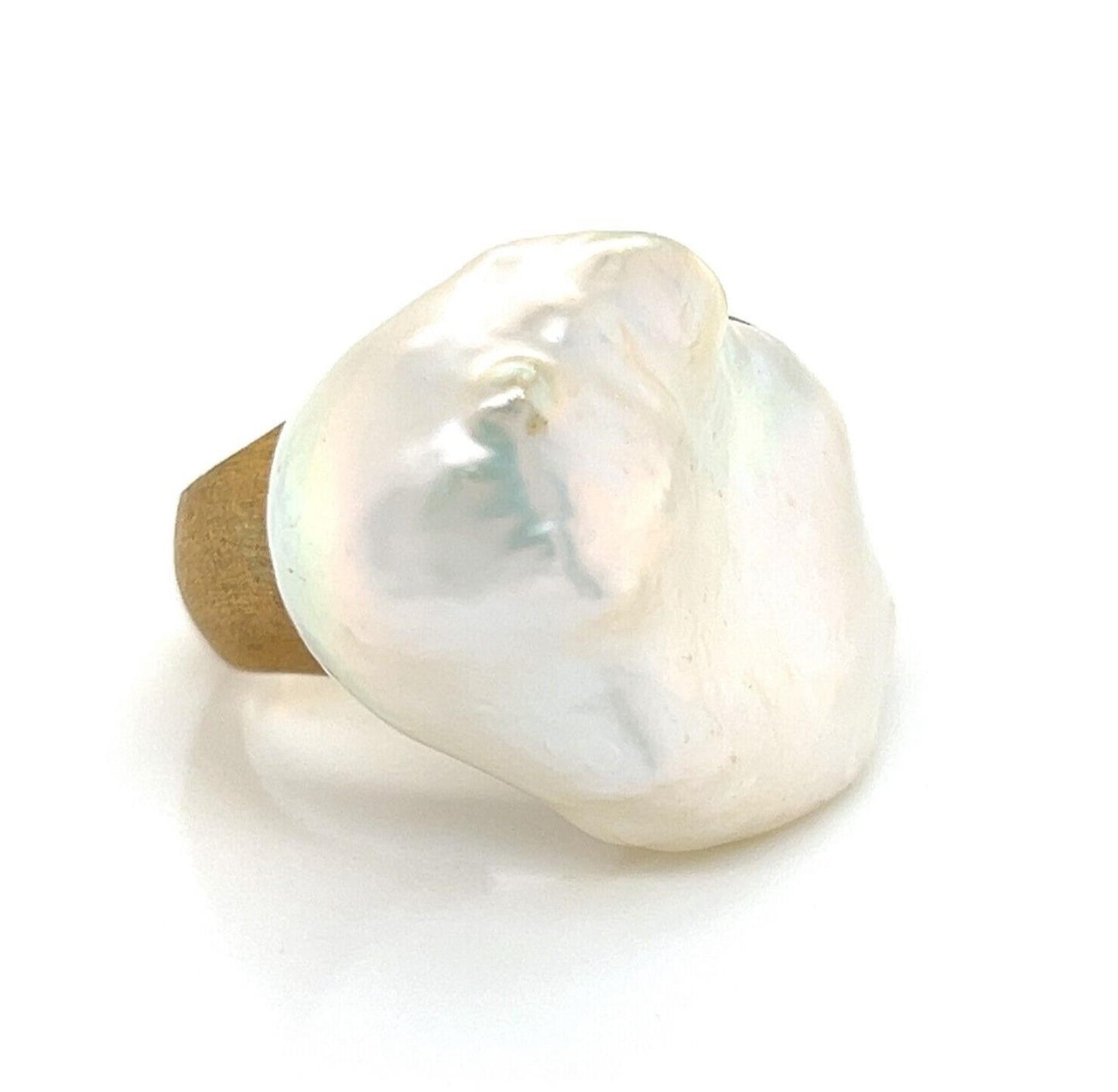 Yvel 18k Yellow Gold Satin Sea Baroque Freshwater Pearl Ring Size 6