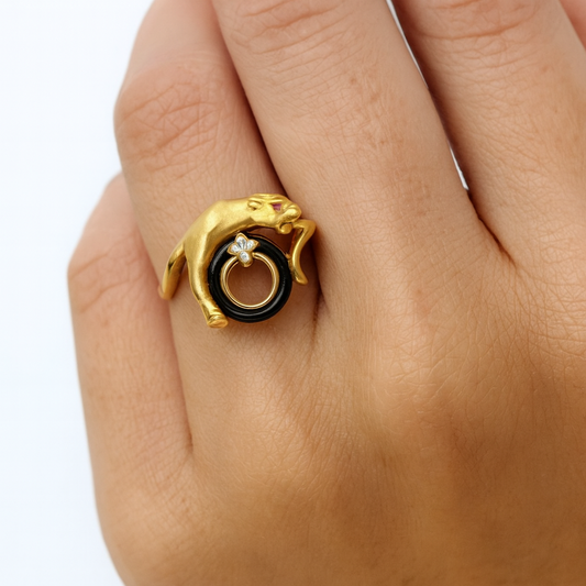 Carrera y Carrera Panther Black Onyx Ruby Diamond 18k Yellow Gold Ring Size 5