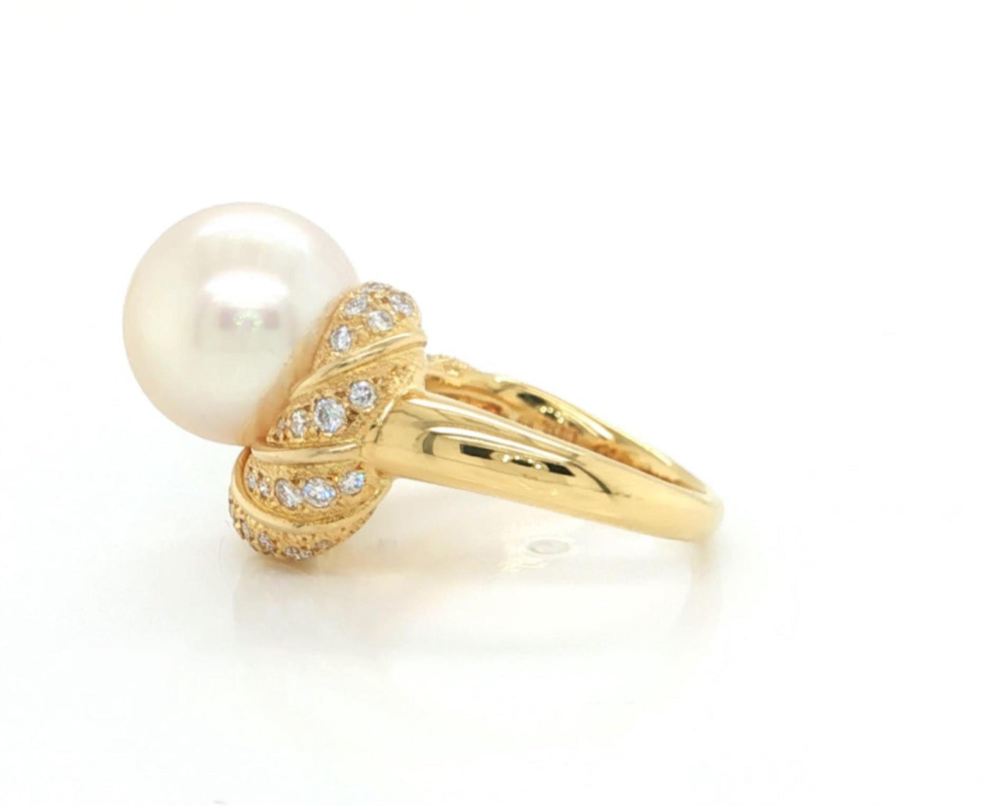 Mikimoto Pearl Diamond Swirl 18k Yellow Gold Ring