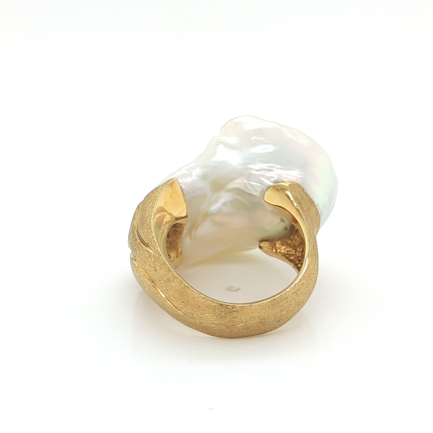 Yvel 18k Yellow Gold Satin Sea Baroque Freshwater Pearl Ring Size 6
