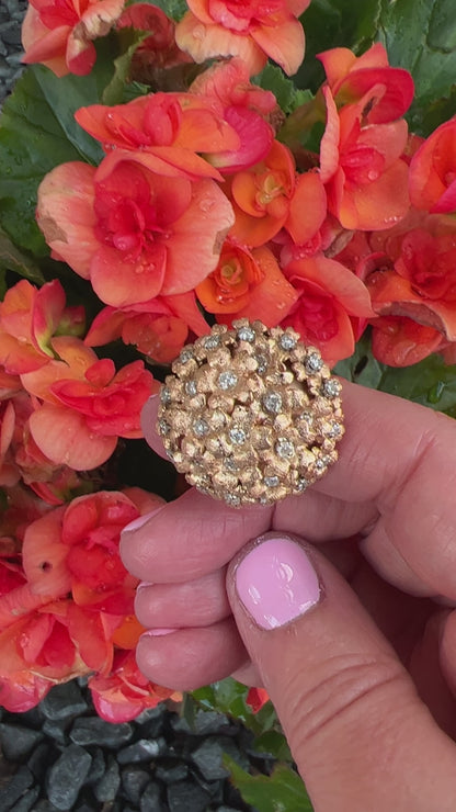 Diamonds Cluster Tremblant Floral Large Round Top 18k Gold Ring - Size 7