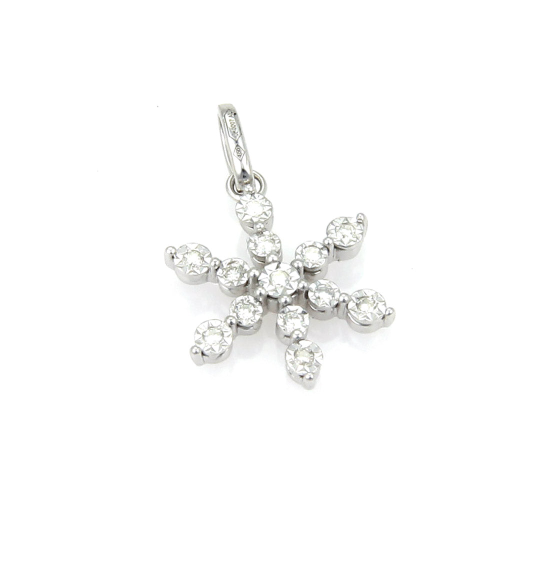Bliss Damiani 18k White Gold Diamond Snowflake Charm Pendant | Charms | bliss, catalog, Charms, Damiani, Designer Jewelry, Pendants | Bliss