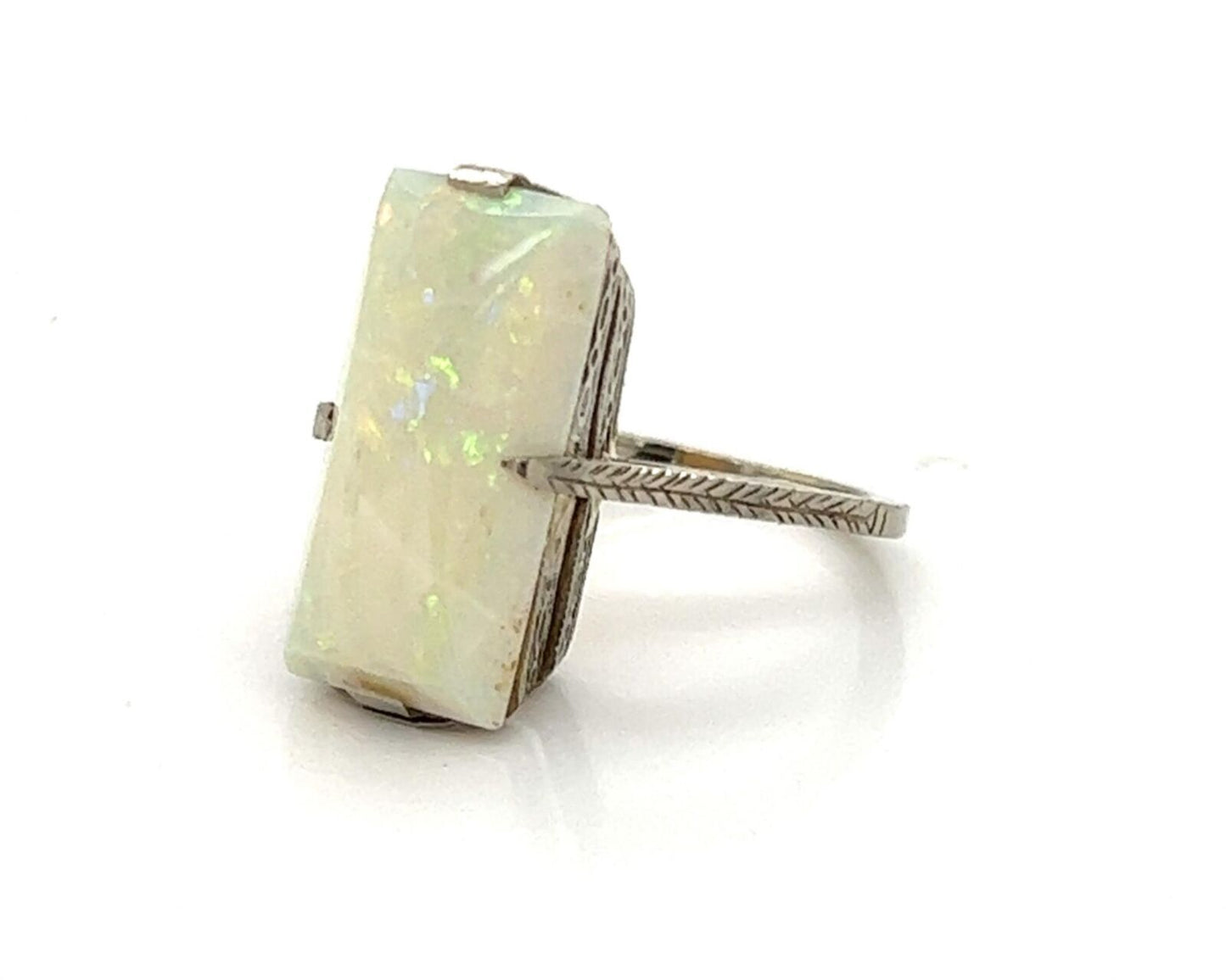 Opal Solitaire 18k White Gold Ring - Size 3.5