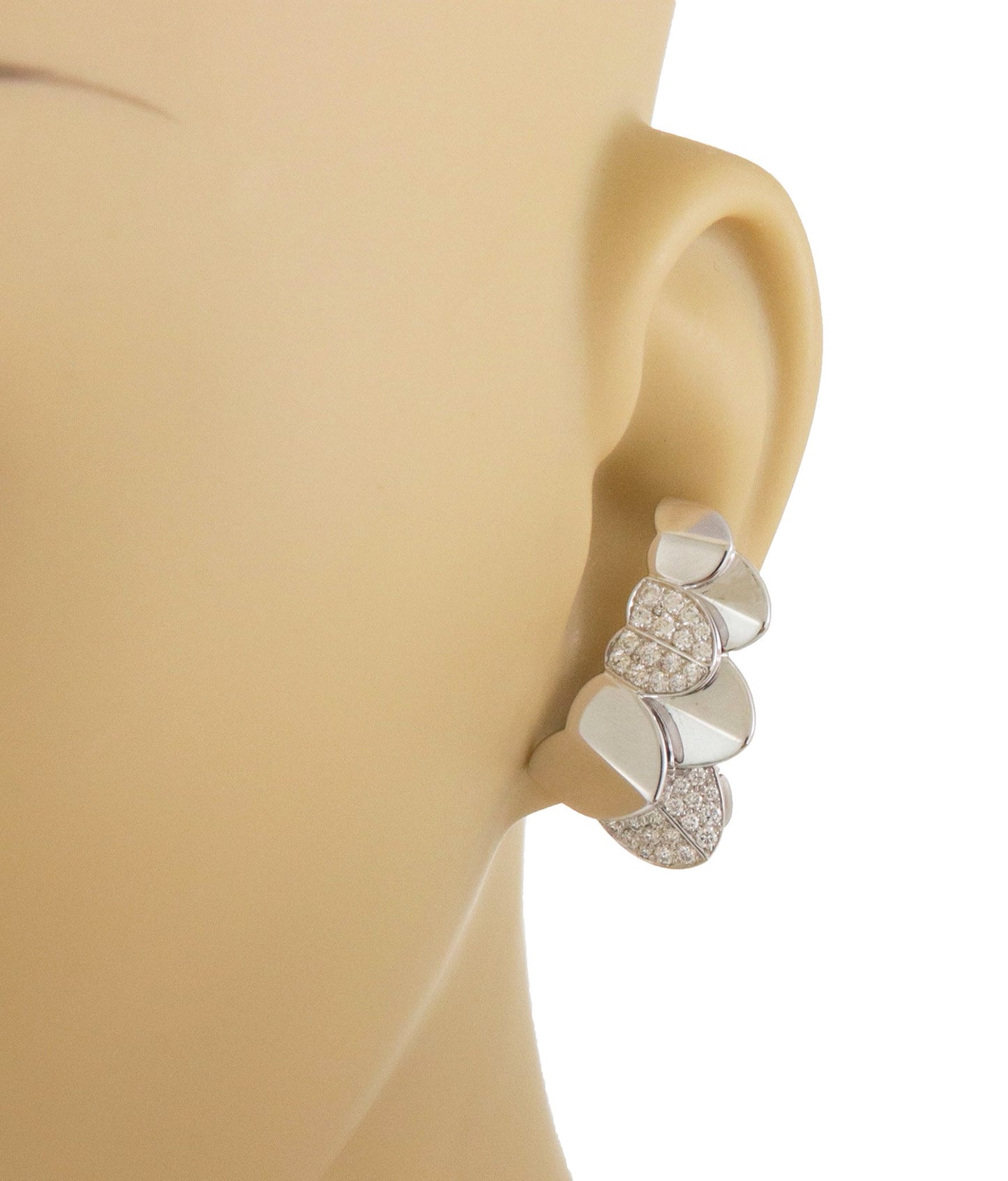 White Gold Diamond Hearts Une Ile D'or Earrings